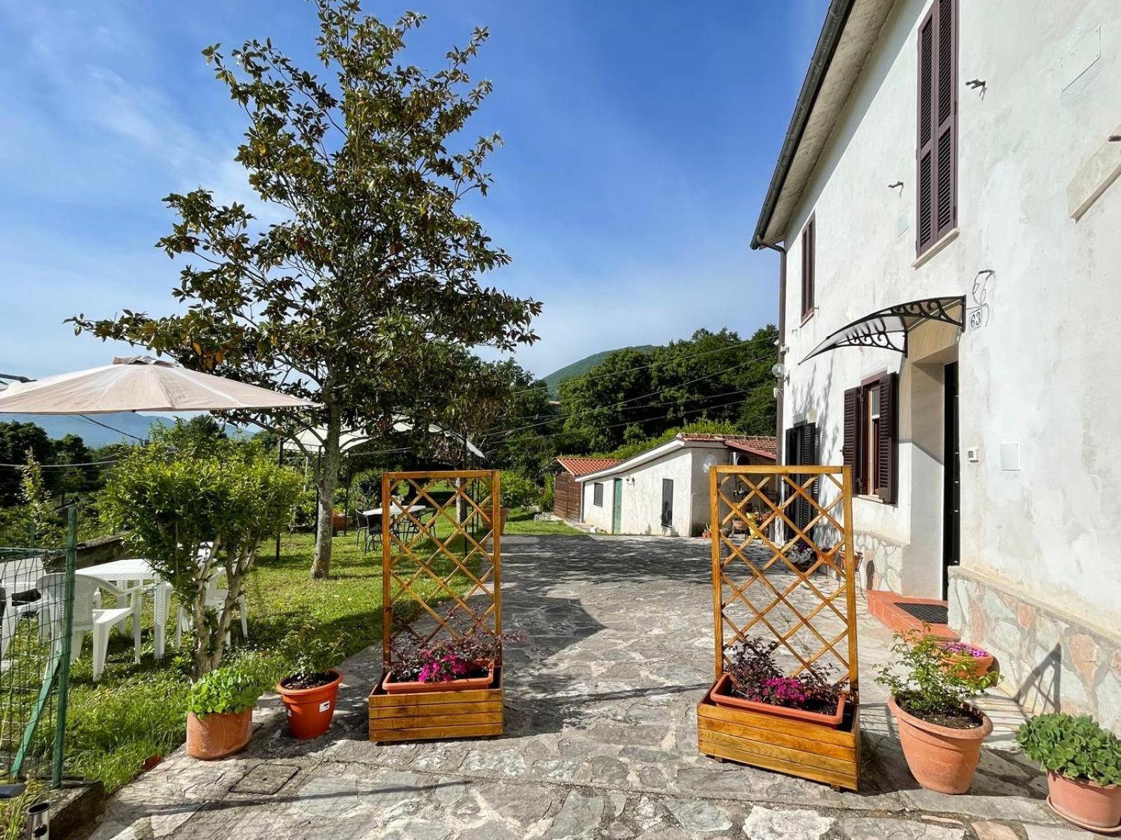 Hotel Chez Vittoria Greccio Exterior foto